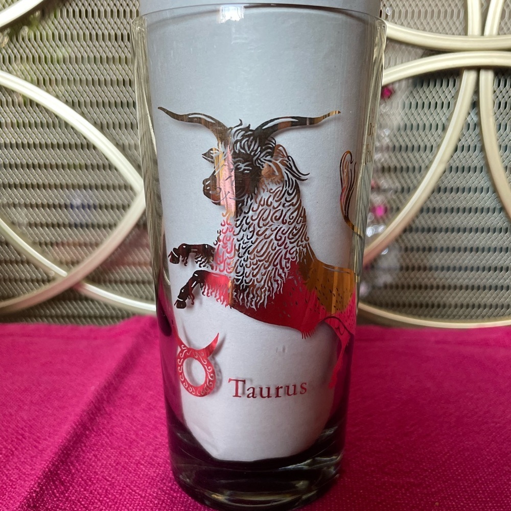 Vintage Federal Zodiac “Taurus” Smoked Highball